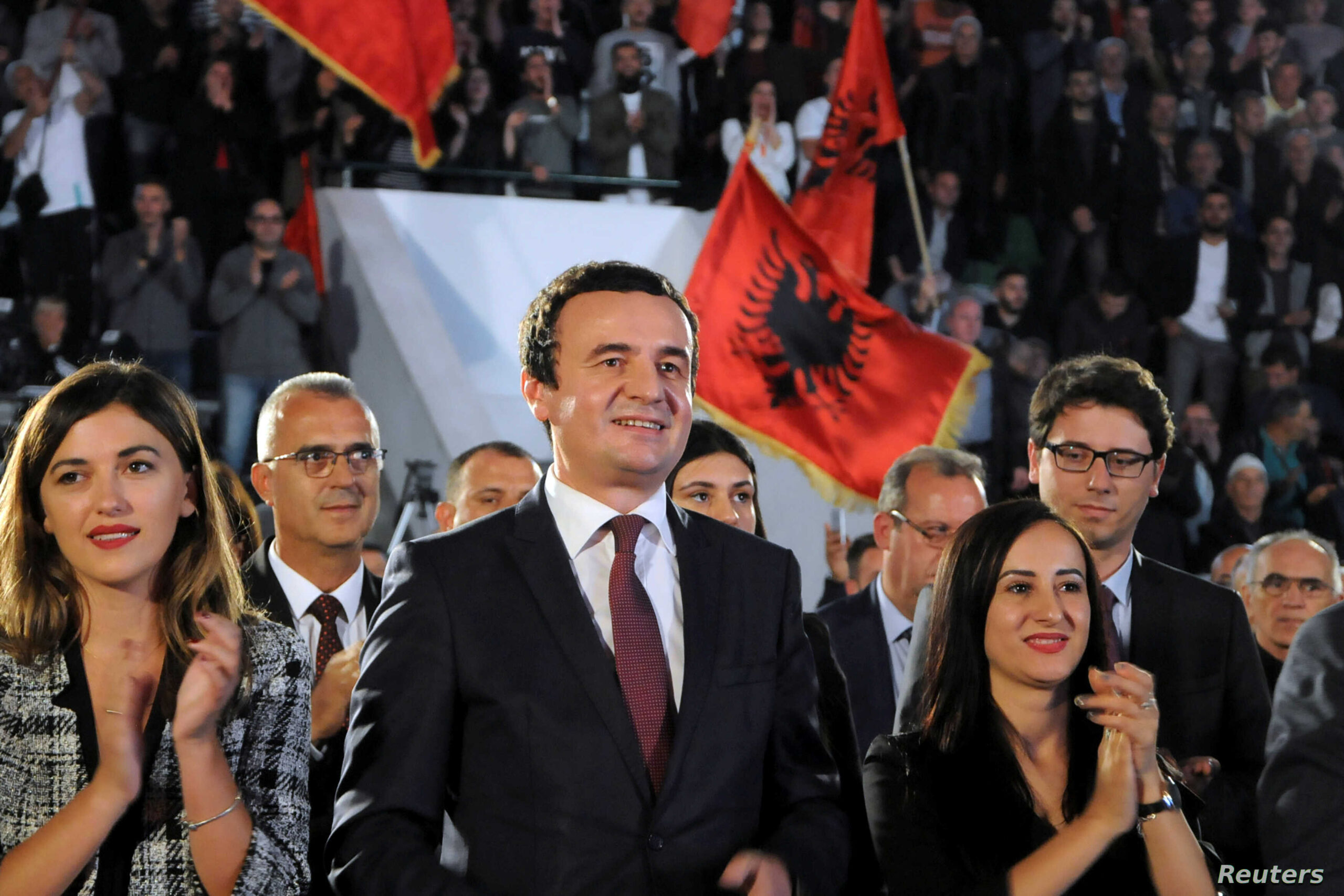 Lëvizja Vetëvendosje ia kthen letrën Glauk Konjufcës