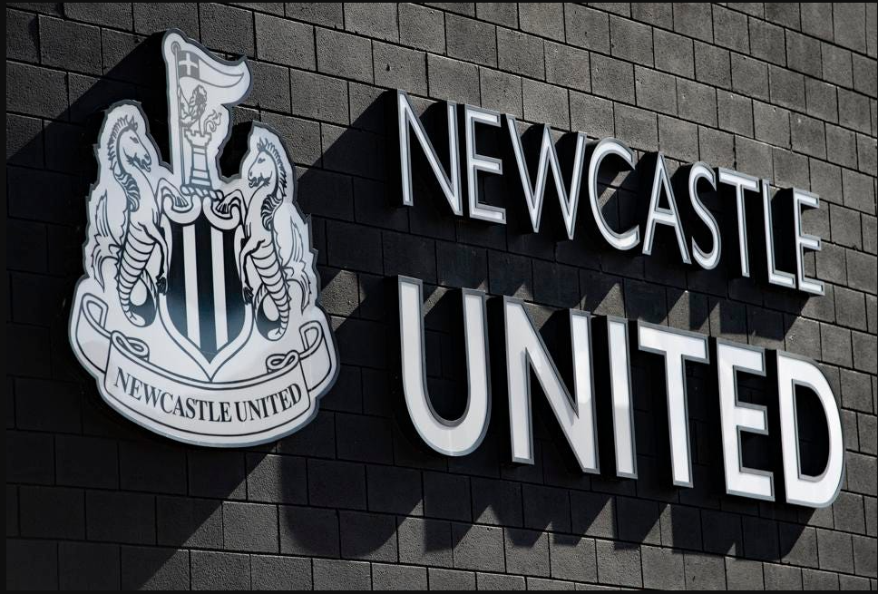 Zyrtare: Newcastle United bëhet me pronarë të rinj, ‘Laraskat’ tani janë klubi më i pasur në botë