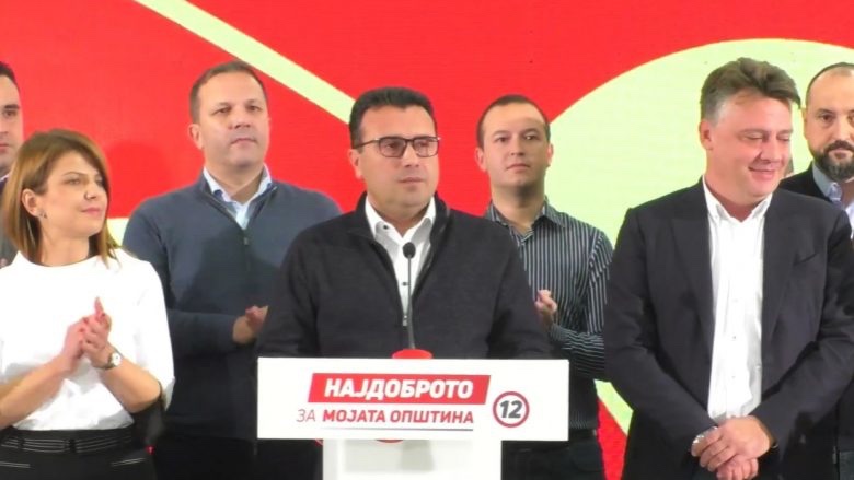 Zoran Zaev jep dorëheqje nga pozita e kryeministrit dhe kryetarit të LSDM-së