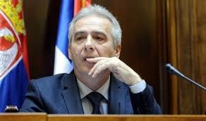 Diplomati gjerman ia “përplas” të vërtetën fytyrës Drecunit: Serbët dehen edhe rrihen mes vete, më pas i paraqesin si incidente ndëretnike