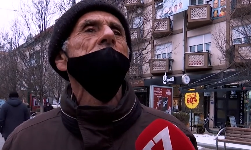 I moshuari shpërthen ndaj Kurtit: Po shkel mbi gjakun e të vrarëve në protesta