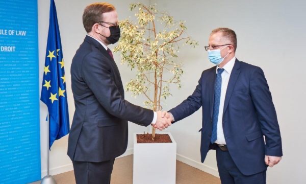 Thellohet skandali i Bislimit, diplomatët francezë konfirmojnë se gënjeu në Strazburg