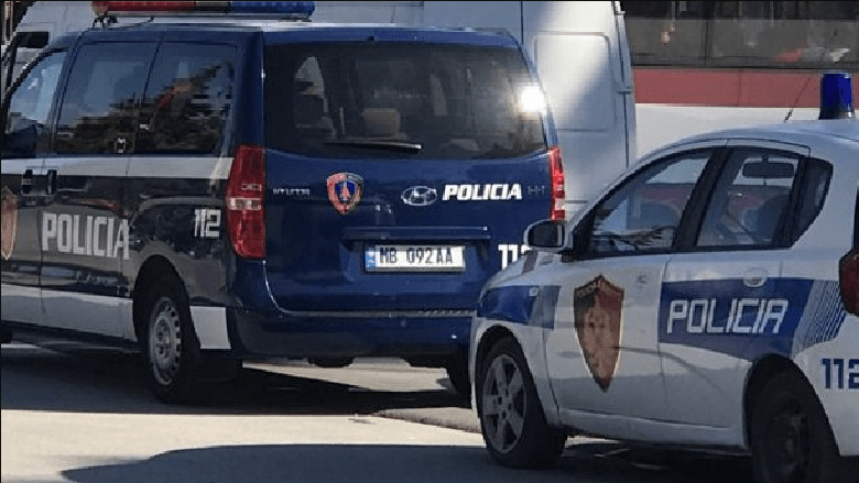 Policë të Shqipërisë me standardet e dyfishta për “zhvatjeje” ndaj kosovarëve