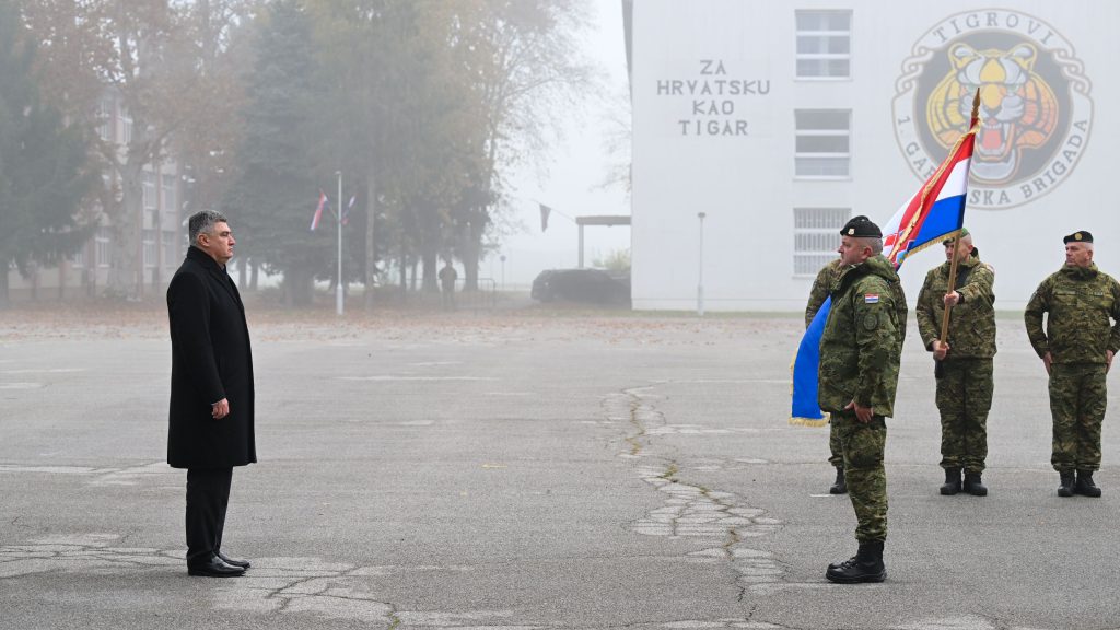 Ushtarë kroatë nisen për Kosovë, Millanoviq: Ruajeni paqen pa forcë, por duke e treguar potencialin e forcës