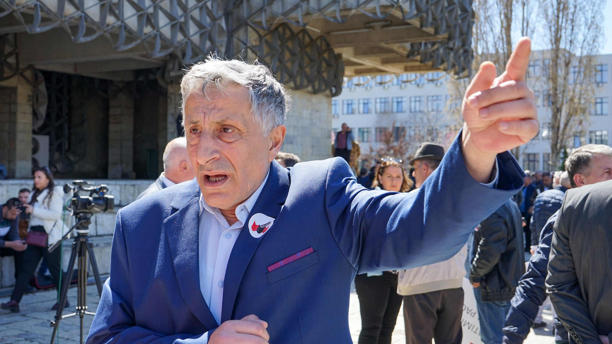 SBASHK alarmon, thotë se greva e mësuesve mund të mbahet në dhjetor