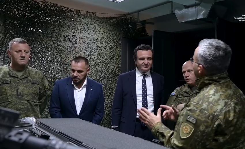 Maqedonci: Në shtator dhe tetor avionët amerikanë kanë sjellë armatim në Kosovë