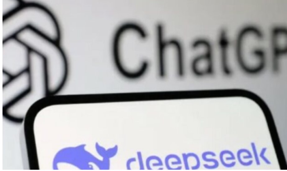 ‘DeepSeek vs ChatGPT’ – si krahasohen ato?