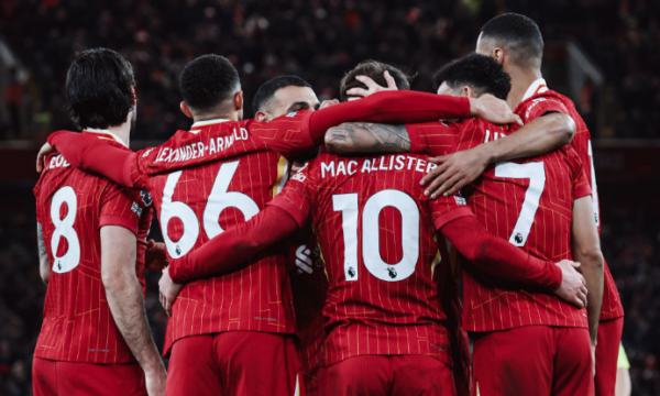 13 pikë para Arsenalit, Liverpooli shkon fuqishëm drejtë titullit