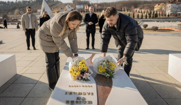 Bekim Jashari e kujton Hamzën në ditëlindjen e tij: ”Kur të vdes unë, kanë me shkru shtatë gazeta”