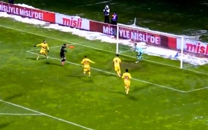 Rashica shënon gol për Beshiktashin