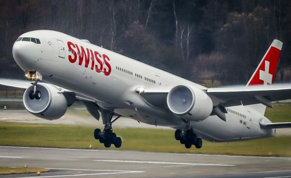 Aeroplani zviceran detyrohet të kthehet në Berlin pak pas ngritjes