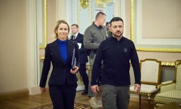 Kallas i del në mbrojtje Ukrainës: Evropa është me ju – Sot, u bë e qartë se bota e lirë ka nevojë për një udhëheqës të ri