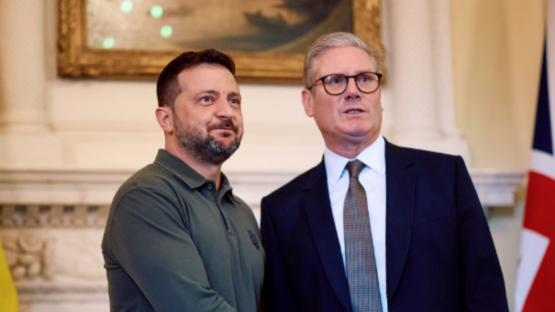 “Pas ‘përplasjes’ me Trumpin, Zelensky takohet me kryeministrin britanik.”