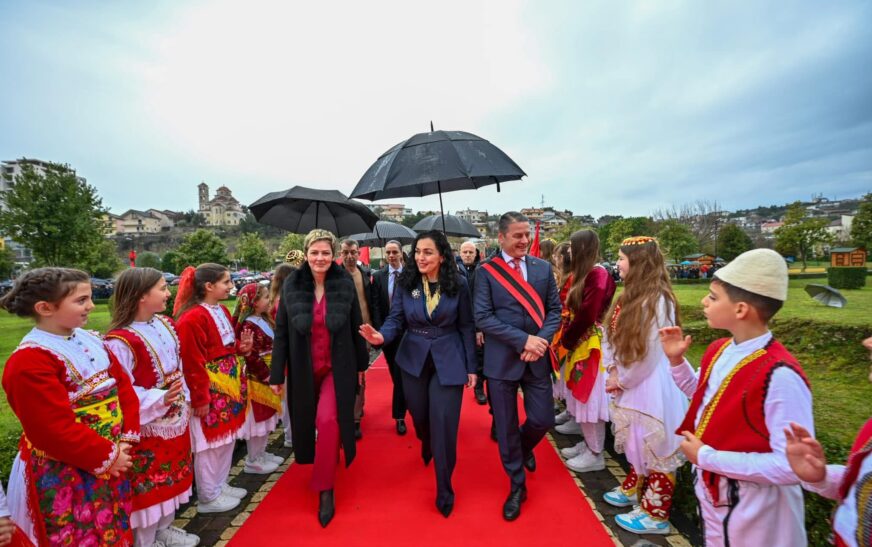 Osmani në Lezhë: Historia na tregon se forca jonë më e madhe është bashkimi”