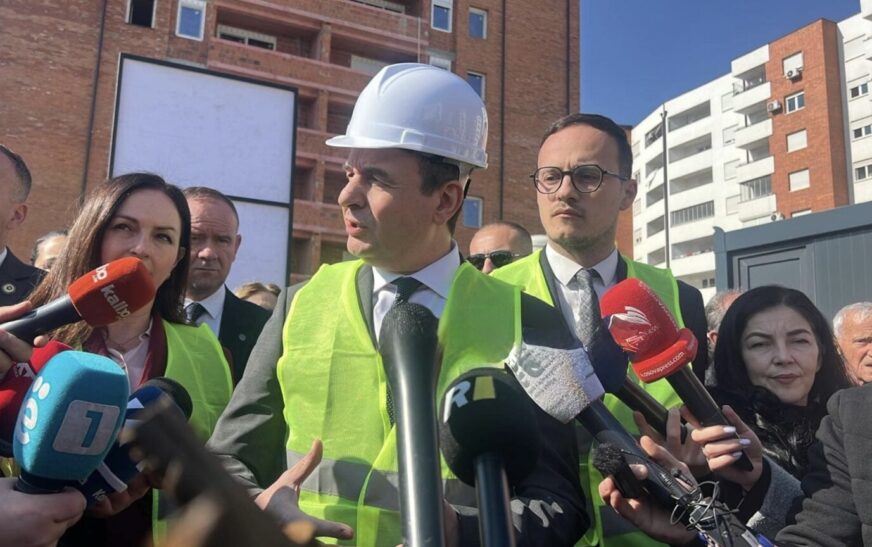 Kurti shpërfill urdhrin e Gjykatës për intervistim, përballet me gjoba dhe mundësi burgimi