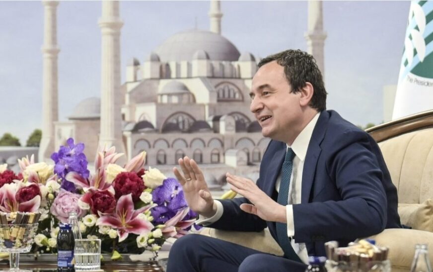 Albin Kurti ka uruar besimtarët për Ramazan
