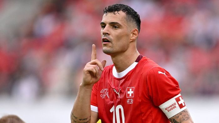 Granit Xhaka bëhet baba për herë të tretë, mirëpret vajzën Neyana