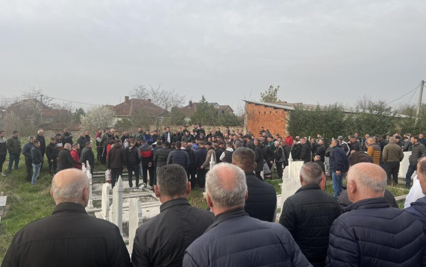 I jepet lamtumira e fundit gruas që u vra dje në Stanoc të Vushtrrisë