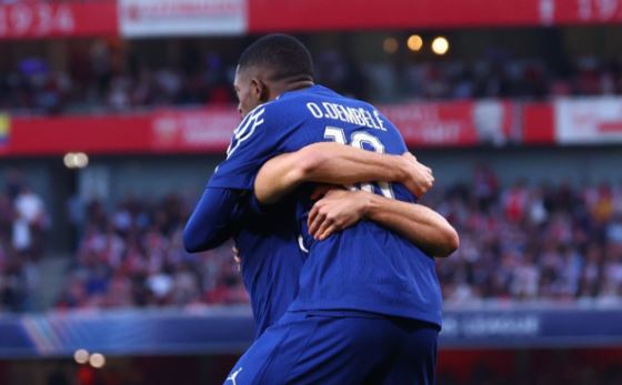 PSG mposht Arsenalin në Londër, afër eliminimit të klubit të tretë anglez drejt finales