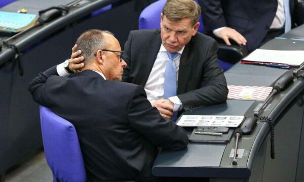 Kryediplomati i ri gjerman i kishte bërë vërejtje Scholzit që ia kishte kërkuar në sy Vuçiqit njohjen e Kosovës – detaje