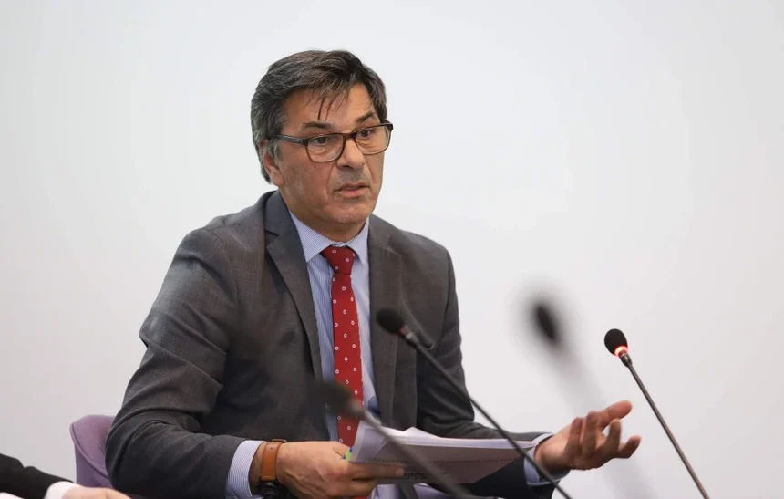 Kryeziu për Kurtin: Një lider që fiton 42% duhet të jetë transparent, s’mund të fshihet pas heshtjes