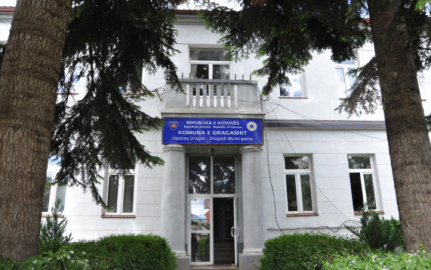 Çudia “biznesore” në Dragash: Furra e bukës fiton tender transporti
