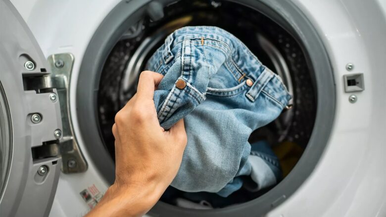 Si t’i lani xhinset pa i dëmtuar – këshillat e ekspertit për jetëgjatësi dhe pamjen e duhur