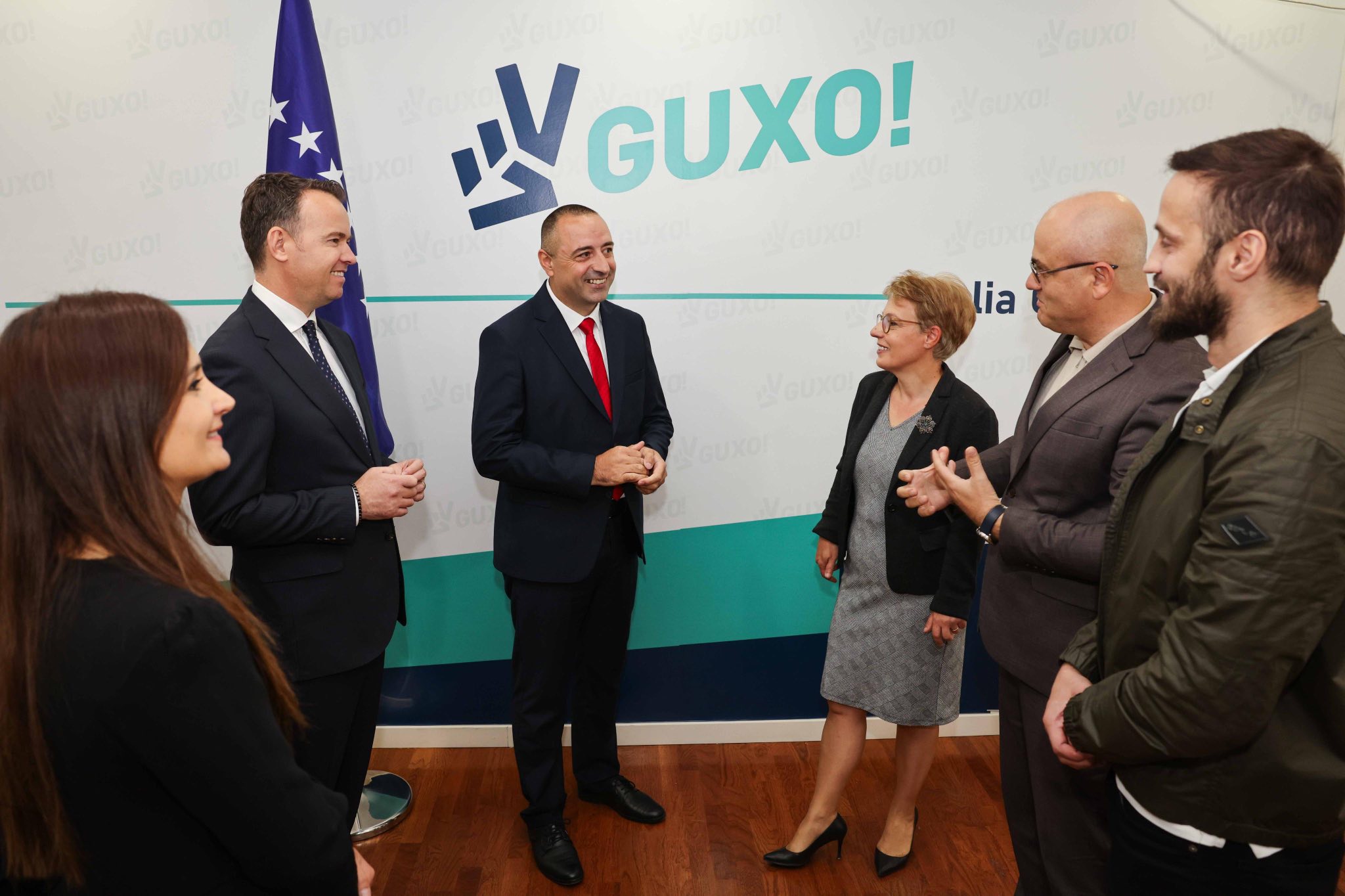 Gazmend Halilaj i bashkohet Partisë Guxo – Mirëpritje nga figurat qendrore të partisë