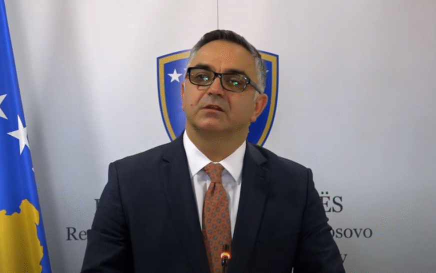 A do të jetë kandidat për kryetar të Prishtinës? – Tahiri shuan dilemat (VIDEO)