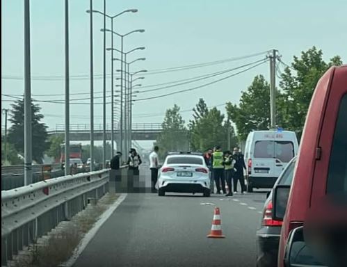 Aksident i rëndë në Kavajë, humb jetën një grua
