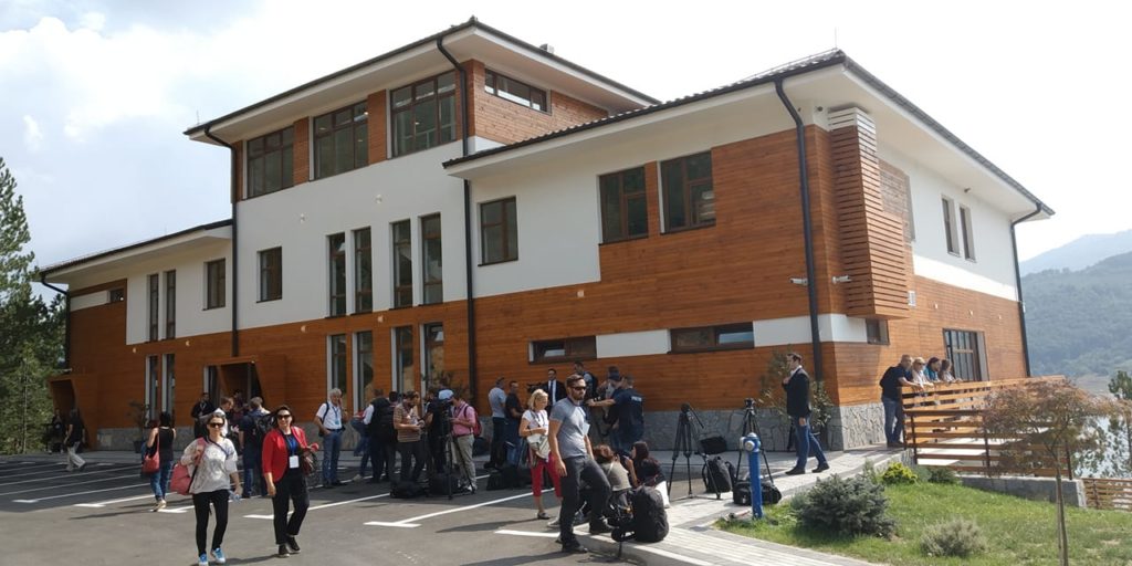 Kompania Ibër-Lepenci e kthen objektin e marrë nga Kryqi i Kuq i Serbisë