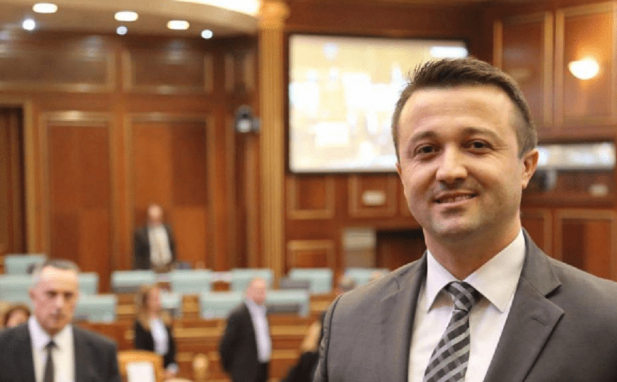 “Bllokada vazhdon kur nuk lëviz asnjë gur”, Berisha: Jam kundër votimit të fshehtë