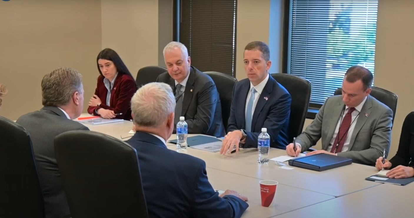 Gjuriq ankohet për Kurtin në një takim me disa kongresmenë amerikanë