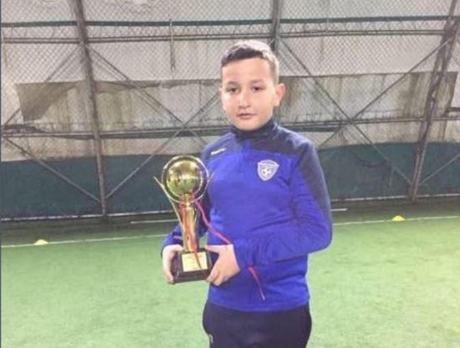 “Nxënës i shkëlqyer” – shkolla reagon për vdekjen e 15-vjeçarit në Bërnicë