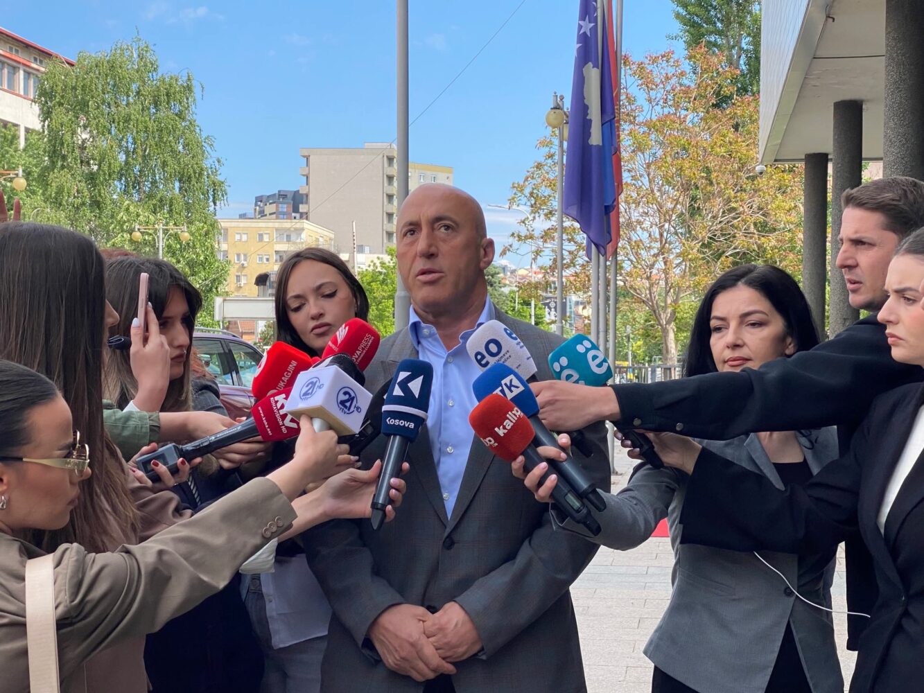 Haradinaj: Do ta dëgjojmë presidenten, presim edhe vendimin e Kushtetueses
