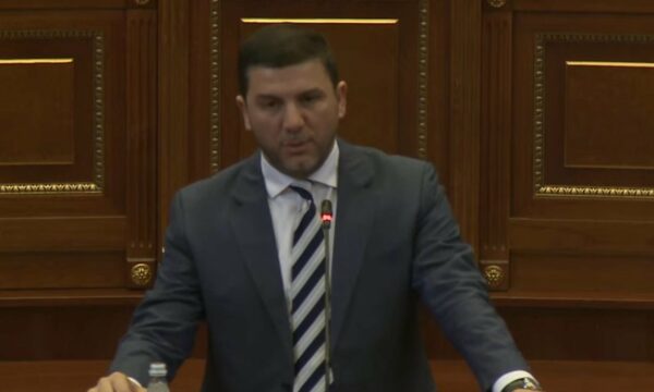 PDK s’merr pjesë në votimin e fshehur, Krasniqi: S’keni të drejtë me ndryshu formën e votimit