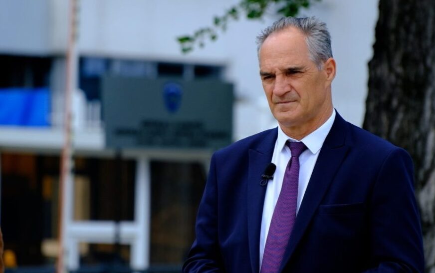 Nait Hasani: Nëse dënohet Thaçi, do të ketë trazira në rajon