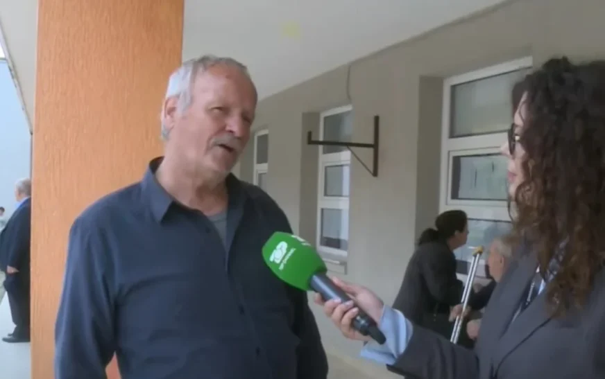 Rasti i paprecedentë në Fier, rrëfehet qytetari: Kam nënën 101 vjeçe, nuk e lejojnë të votojë