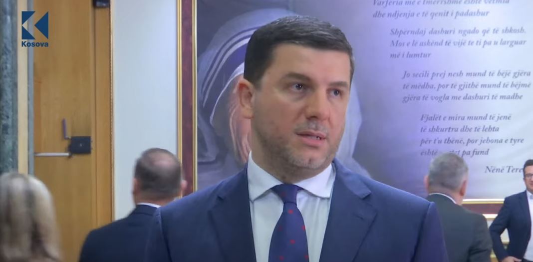 Krasniqi: Për Kurtin duket se Haxhiu është më e rëndësishme se mbi 1 milion qytetarë