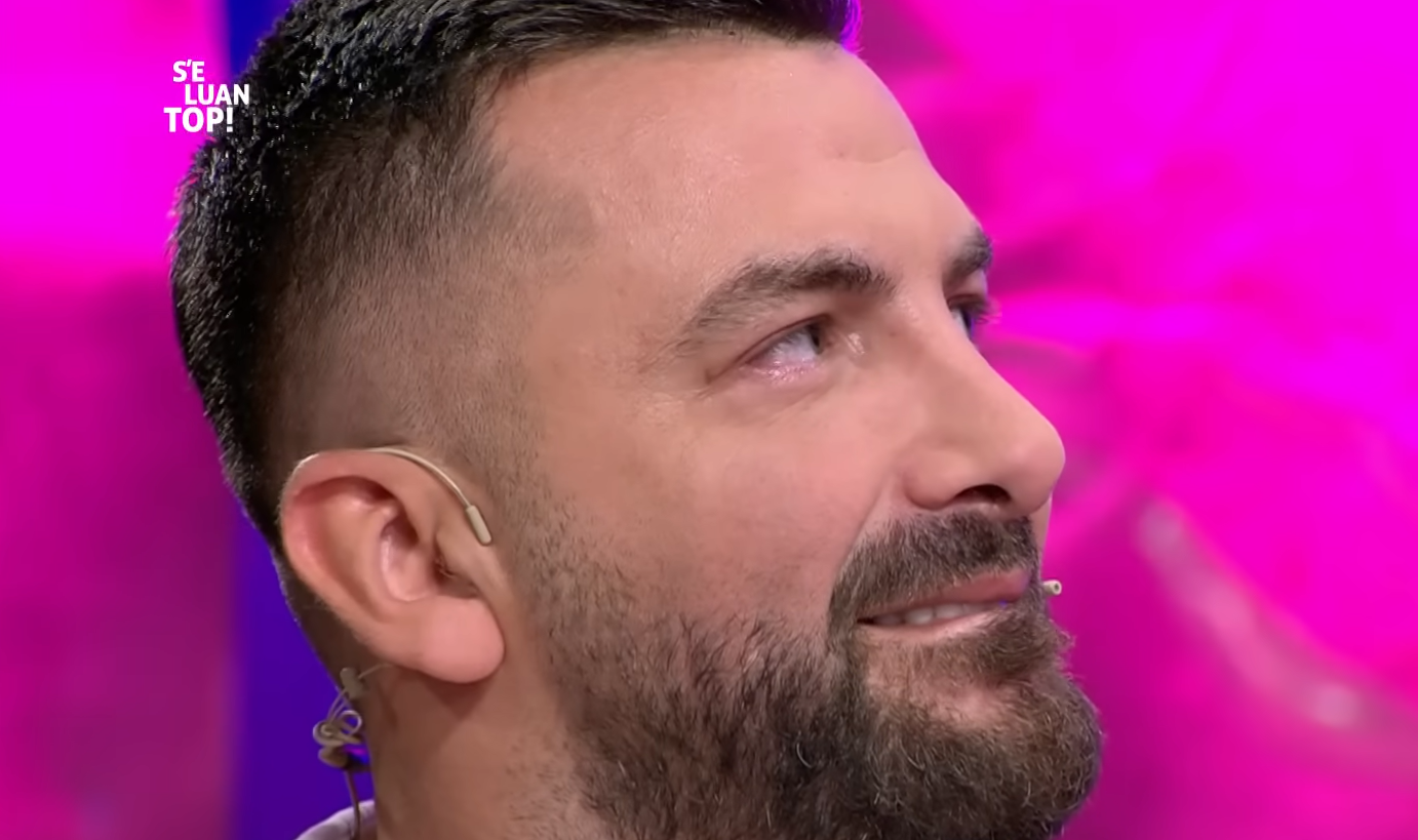“Sa herë shkoj te varri, i kërkoj falje babait”, Kelly rrëfen për kohën kur kishte abuzuar me substanca narkotike dhe humbjen e babait