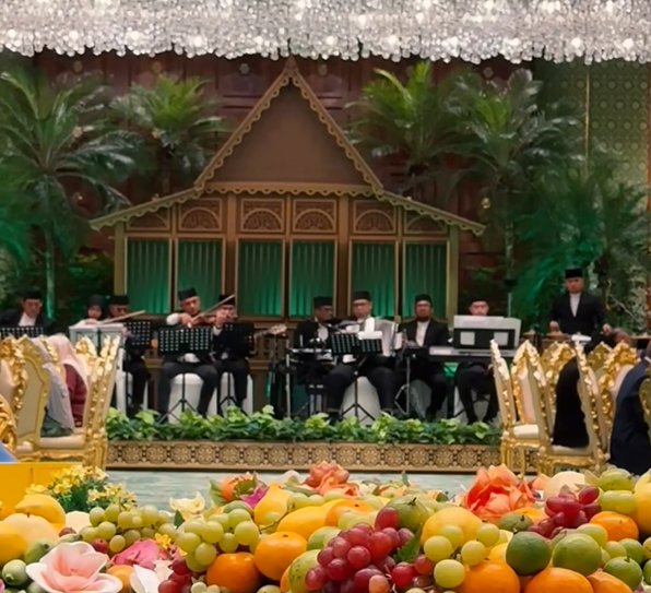 Tingujt e këngës “Mora fjalë” jehojnë edhe në Brunei