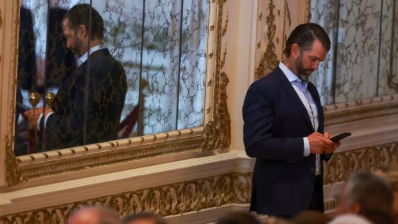 Djali i Donald Trump kritikohet ashpër për postimin e tij “të neveritshëm” rreth kancerit të Joe Biden