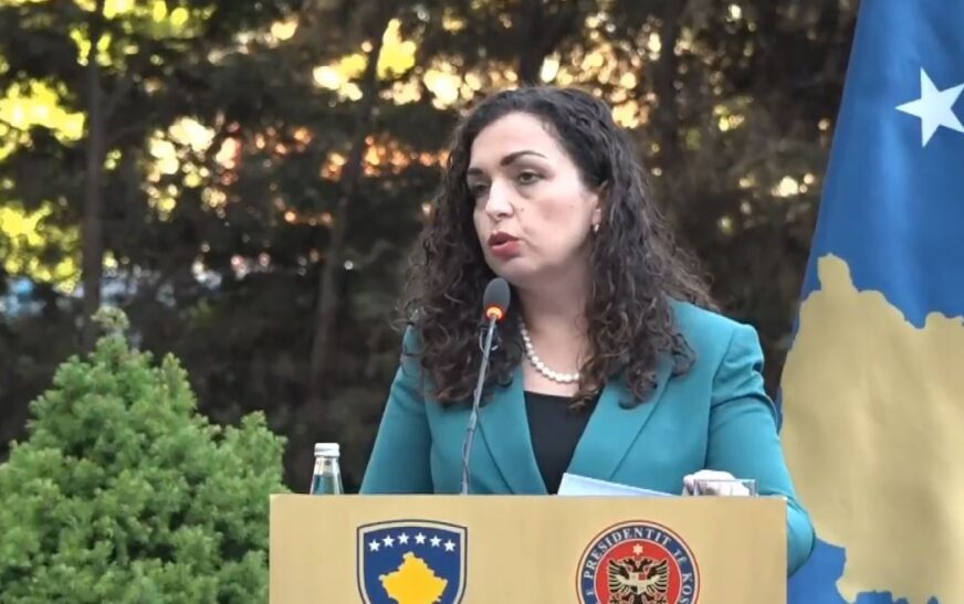 Osmani: Vizita e Vuçiqit në Moskë, akt i qartë politik që sfidon edhe vet qëndrueshmërinë dhe stabilitetin e Evropës