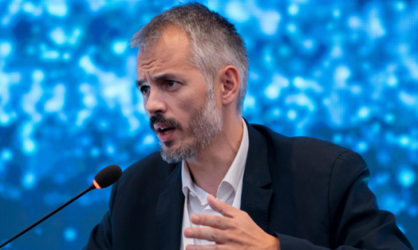 Maliqi kritikon qasjen e kryeministave Albin Kurti dhe Edi Rama ndaj mediave