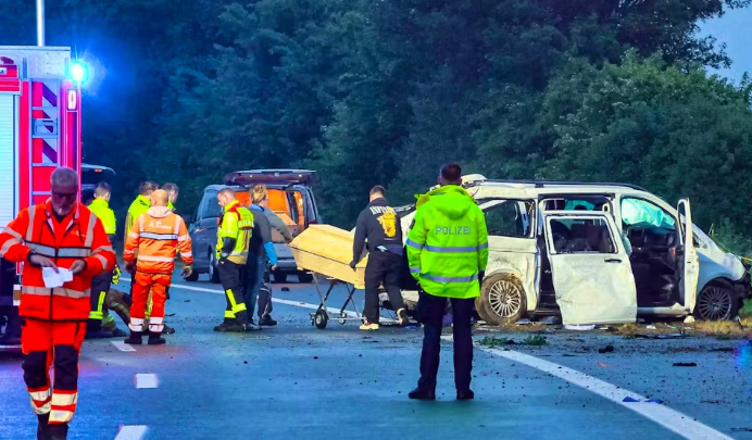 Tre shtetas shqiptarë humbin jetën në një aksident të rëndë trafiku në Koblenz të Gjermanisë