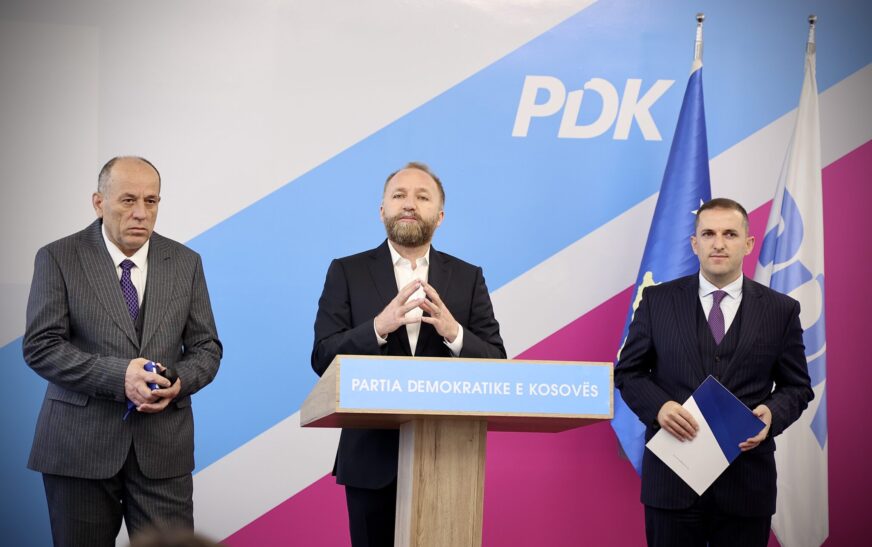 PDK-ja dorëzoi zyrtarisht në ZRRE kundërshtimin për daljen e bizneseve në tregun e lirë