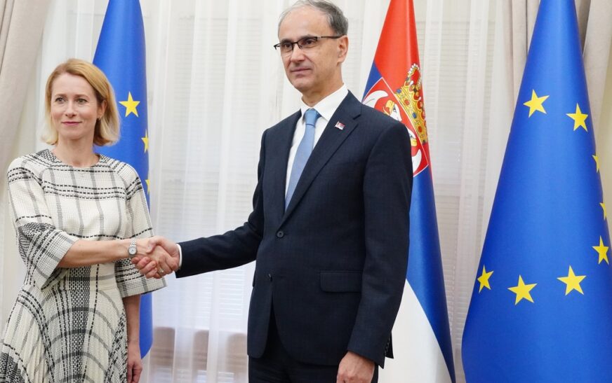 Macut i flet Kallasit për dialogun Kosovë-Serbi