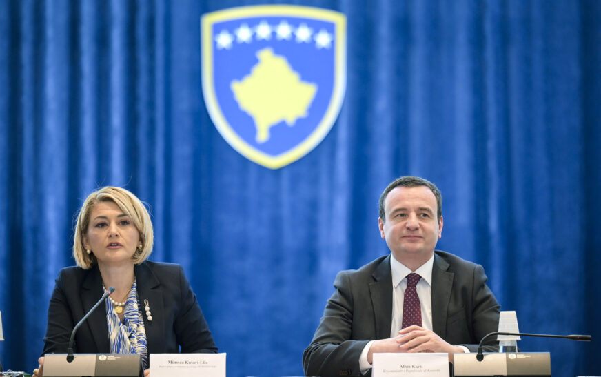 Mimoza Kusari-Lila flet nëse i ndan rrugët me VV-në (VIDEO)