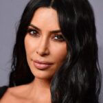 zbulohet-shuma-e-madhe-me-te-cilen-kim-kardashian-i-paguan-10-dadot-e-saj