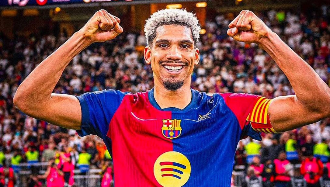 Barcelona ia hap derën e largimit Araujos, ia cakton edhe çmimin